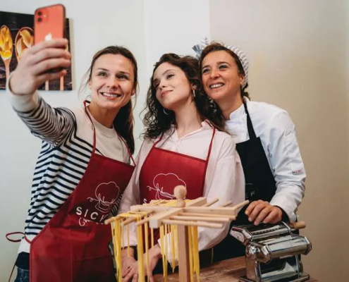 COOKING CLASS IN CITY CENTER IN TUSCANY